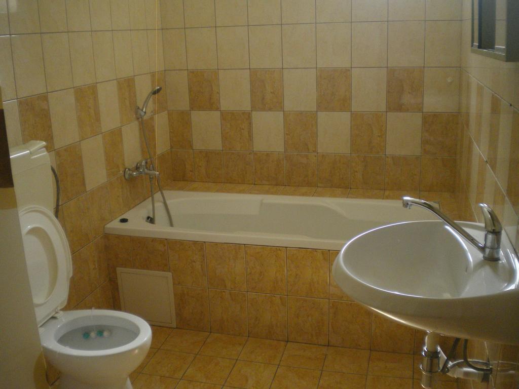 Restaurace Na Krizovatce Apartment Bozanov Phòng bức ảnh